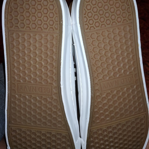 Nwt Toddler Sneakers - Picture 2 of 2